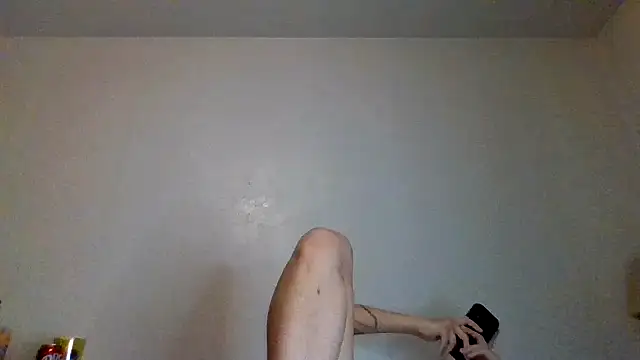 Snapshot of Tallhungandcloudy chatting on March 22, 2026, 6:17 am Tallhungandcloudy online show from March 22, 2026, 6:17 am
