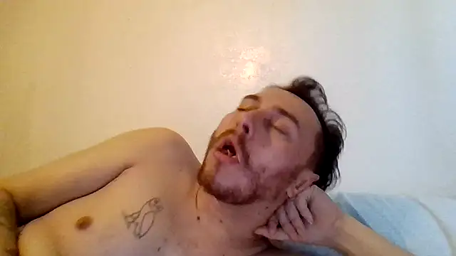 Snapshot of Tallhungandcloudy chatting on March 22, 2026, 6:22 pm Tallhungandcloudy online show from March 22, 2026, 6:22 pm