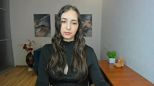 Snapshot of Effy_Royse chatting on May 13, 2026, 5:43 pm Effy Royse online show from May 13, 2026, 5:43 pm
