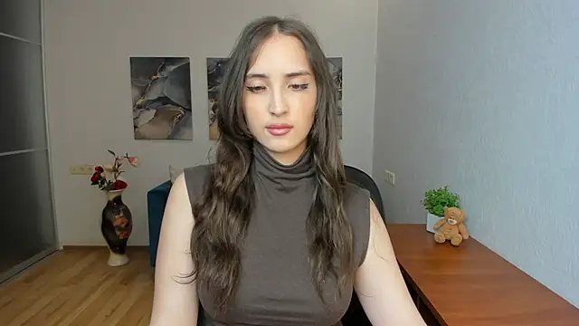 Snapshot of Effy_Royse chatting on June 14, 2026, 5:37 pm Effy Royse online show from June 14, 2026, 5:37 pm