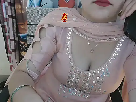 Snapshot of _chitranshi chatting on May 7, 2026, 5:24 am chitranshi online show from May 7, 2026, 5:24 am