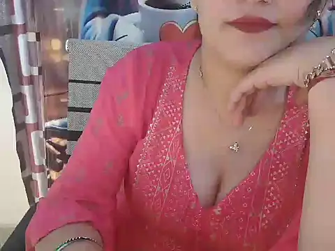 Snapshot of _chitranshi chatting on May 13, 2026, 5:38 am chitranshi online show from May 13, 2026, 5:38 am