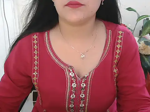 Snapshot of _chitranshi chatting on June 10, 2026, 5:18 am chitranshi online show from June 10, 2026, 5:18 am