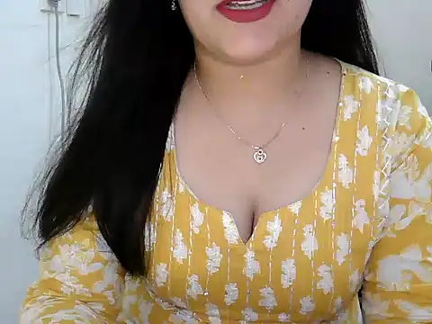Snapshot of _chitranshi chatting on June 18, 2026, 5:41 am chitranshi online show from June 18, 2026, 5:41 am