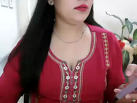 Snapshot of _chitranshi chatting on July 14, 2026, 6:07 am chitranshi online show from July 14, 2026, 6:07 am