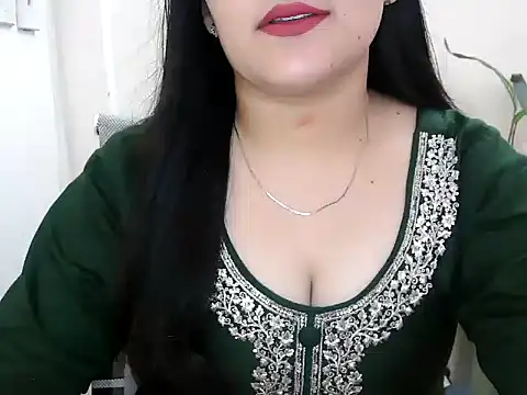 Snapshot of _chitranshi chatting on July 17, 2026, 5:36 am chitranshi online show from July 17, 2026, 5:36 am