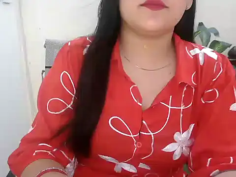 Snapshot of _chitranshi chatting on July 18, 2026, 5:44 am chitranshi online show from July 18, 2026, 5:44 am