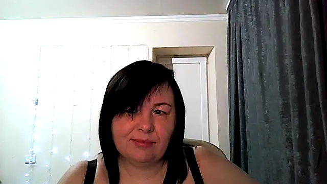 EmilliXXX online show from February 22, 2026, 3:51 am