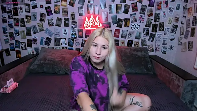 x Ulya1cutex online show from July 7, 2026, 5:39 pm