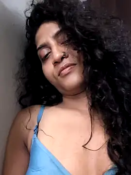 sexysilmy online show from May 3, 2026, 7:14 am