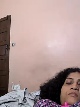 sexysilmy online show from June 23, 2026, 7:17 am