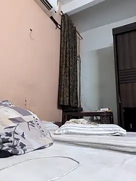 sexysilmy online show from June 29, 2026, 10:37 am
