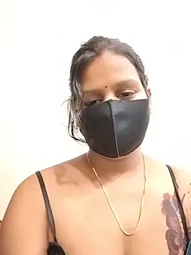 ankita077 online show from May 20, 2026, 4:46 pm
