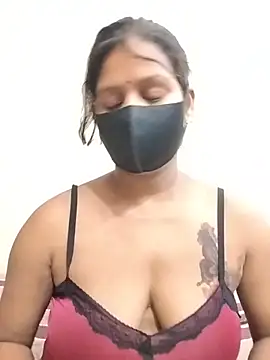 ankita077 online show from May 25, 2026, 10:27 pm