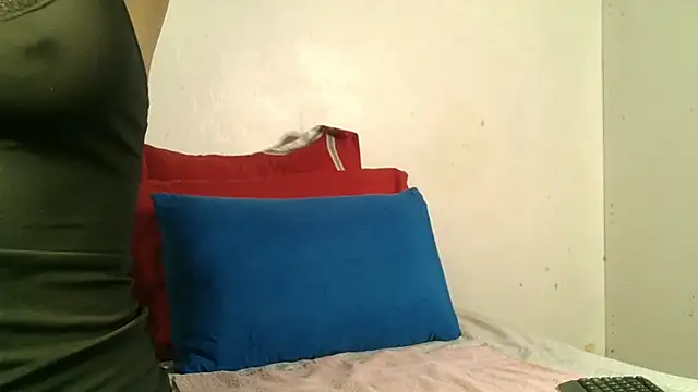 Mabelle Eveline online show from July 6, 2026, 6:43 pm