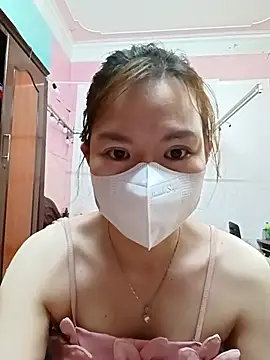 Snapshot of Trang26 chatting on March 12, 2026, 12:50 am Trang26 online show from March 12, 2026, 12:50 am