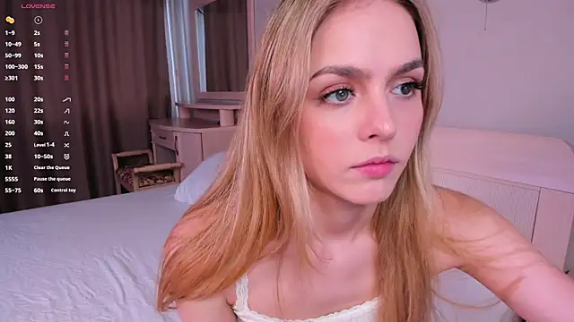 Snapshot of lillit_vivit chatting on July 29, 2026, 10:02 am lillit vivit online show from July 29, 2026, 10:02 am