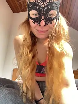Snapshot of PetiteMimiSexy chatting on April 13, 2026, 8:42 am PetiteMimiSexy online show from April 13, 2026, 8:42 am
