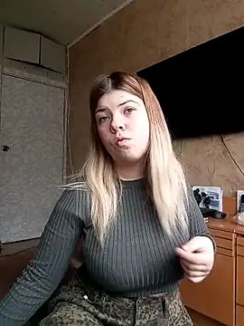 Snapshot of EvaTallor chatting on March 16, 2026, 10:19 am EvaTallor online show from March 16, 2026, 10:19 am