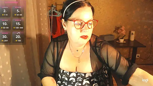Snapshot of exiMIlf chatting on July 9, 2026, 6:23 pm exiMIlf online show from July 9, 2026, 6:23 pm