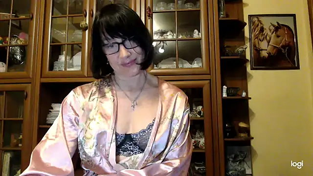 Vlastelina online show from April 10, 2026, 6:45 pm