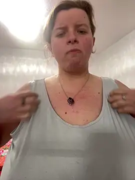 Laura-Loveyou online show from March 7, 2026, 8:06 pm