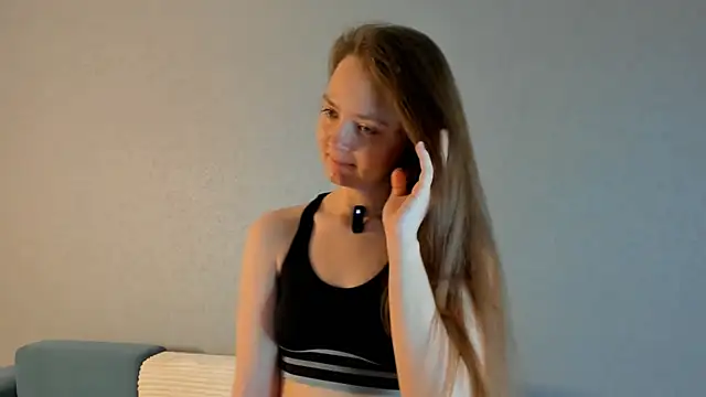 KatheyWasinger online show from March 11, 2026, 1:11 am