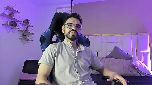 Snapshot of HotPulse_vc chatting on February 17, 2026, 12:45 pm HotPulse vc online show from February 17, 2026, 12:45 pm