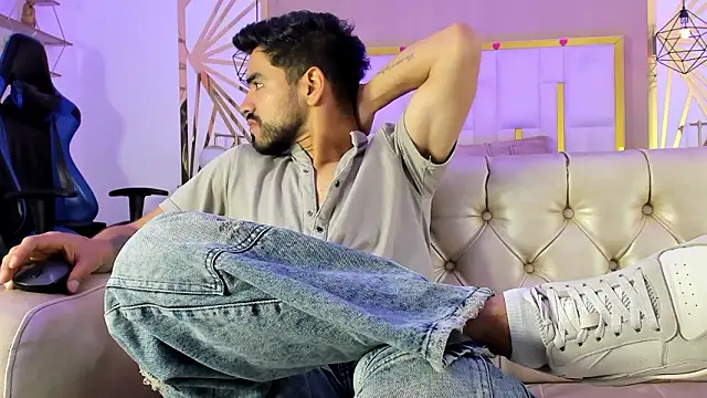 Snapshot of HotPulse_vc chatting on March 3, 2026, 12:44 pm HotPulse vc online show from March 3, 2026, 12:44 pm