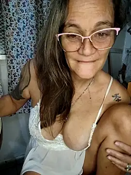 Nanybeach online show from March 14, 2026, 10:37 pm