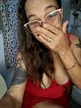 Nanybeach online show from March 18, 2026, 8:01 pm