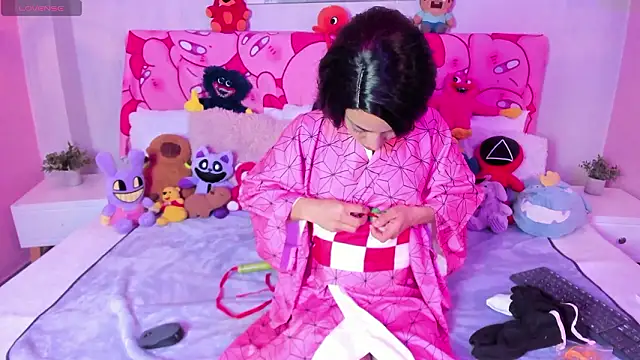 emma wilder  online show from March 6, 2026, 7:10 pm