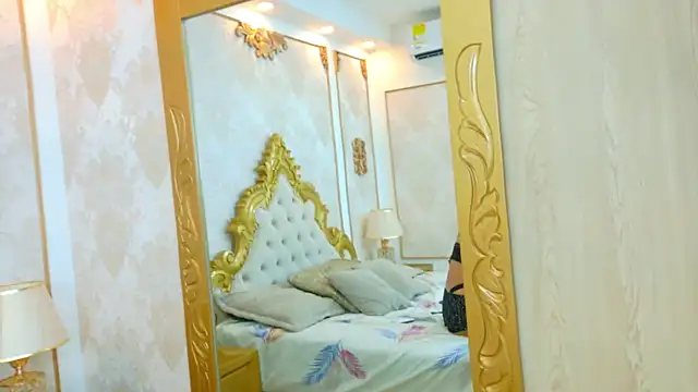 AishaCarpenter online show from February 12, 2026, 8:26 pm