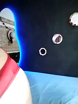 haffsa   online show from March 4, 2026, 12:33 pm