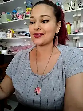 haffsa   online show from April 24, 2026, 2:41 pm