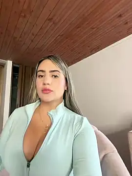 Snapshot of Miilana_ chatting on July 9, 2026, 9:08 pm Miilana online show from July 9, 2026, 9:08 pm