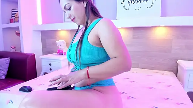 ZoeMoon-1 online show from March 4, 2026, 7:42 pm