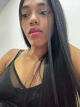 Brunette  XXX online show from March 17, 2026, 7:39 pm