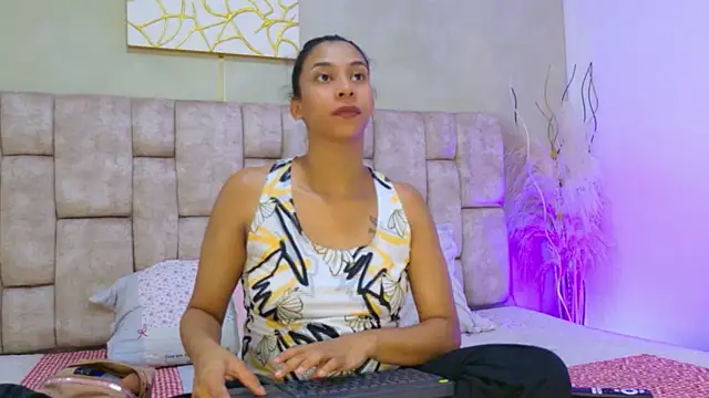 Snapshot of MelanyStone_ chatting on June 23, 2026, 2:37 pm MelanyStone online show from June 23, 2026, 2:37 pm