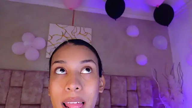 Snapshot of MelanyStone_ chatting on July 2, 2026, 12:55 pm MelanyStone online show from July 2, 2026, 12:55 pm