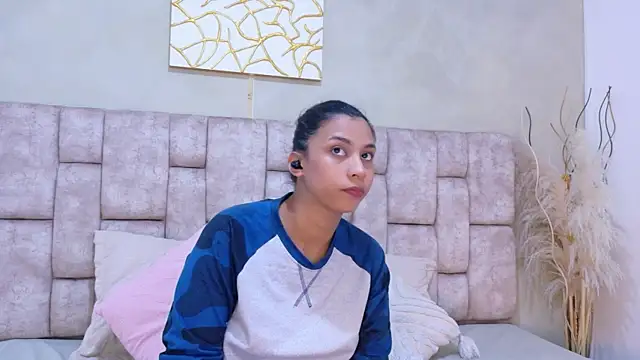 Snapshot of MelanyStone_ chatting on July 15, 2026, 2:11 pm MelanyStone online show from July 15, 2026, 2:11 pm
