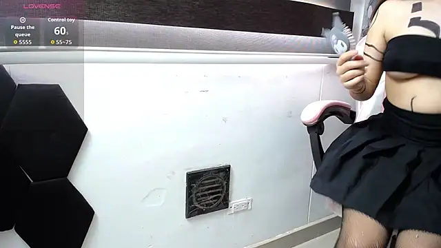 Mizuki genshin online show from March 3, 2026, 5:19 pm