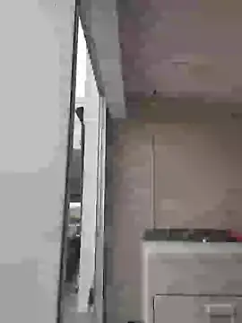Snapshot of Sussan_keller chatting on June 17, 2026, 1:23 pm Sussan keller online show from June 17, 2026, 1:23 pm