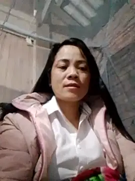 molly-xx online show from February 11, 2026, 10:37 pm