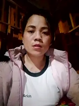 molly-xx online show from February 19, 2026, 10:39 pm