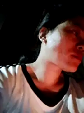 molly-xx online show from April 23, 2026, 9:39 pm