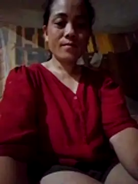 Snapshot of molly-xx chatting on June 6, 2026, 8:24 pm molly-xx online show from June 6, 2026, 8:24 pm