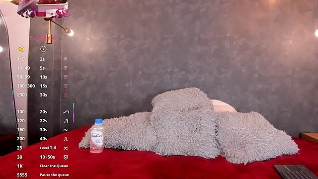 vaelina angels online show from March 5, 2026, 12:17 am