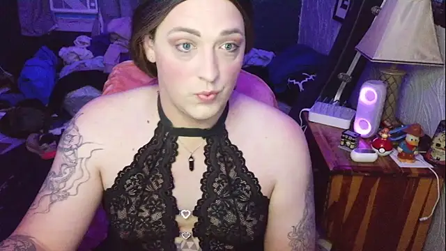 Abagail soft online show from March 18, 2026, 12:14 am