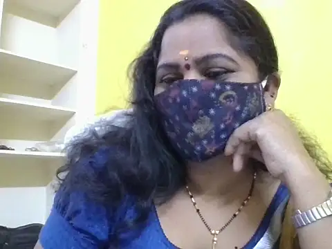 anu-reddyy online show from March 22, 2026, 3:54 am